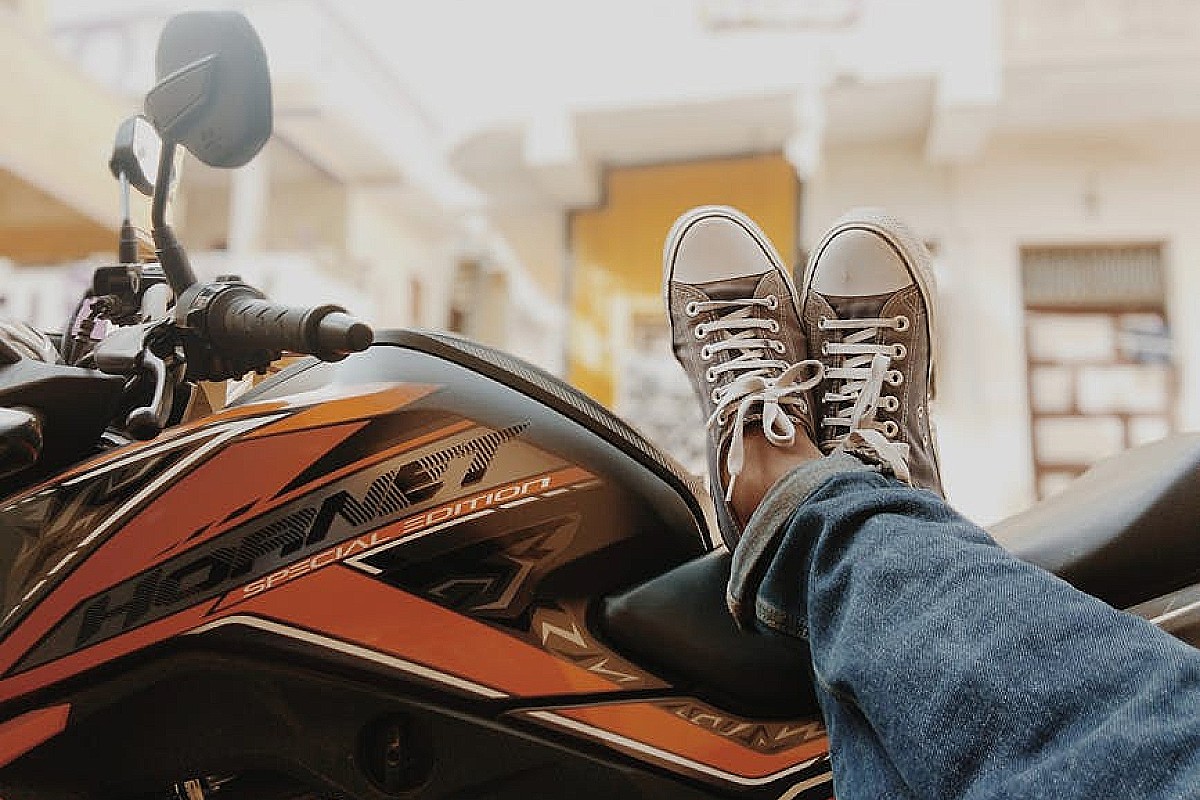 Honda rozszerza technologię E-Clutch na model CB750 Hornet w ramach nowej oferty 2026