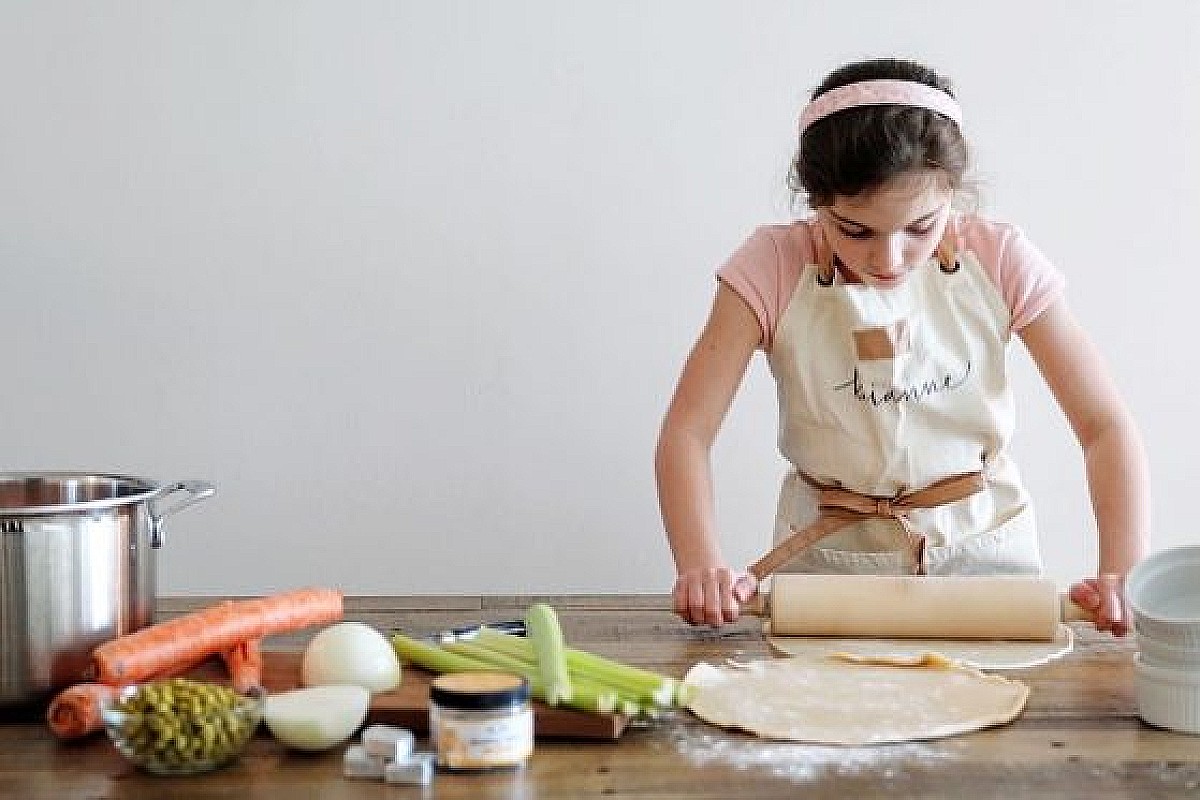 Świąteczne Menu a Koszty Paliw: Jak Planowanie Posiłków Może Wpłynąć na Budżet Podróży