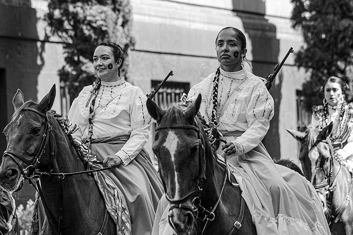 Hunter Lawrence triumfuje w Indianapolis Triple Crown, Eli Tomac przegrywa w tie-breaku